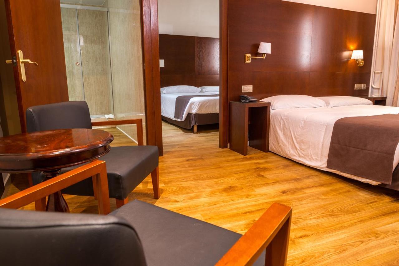 Ramon Berenguer IV Hotel Lerida Buitenkant foto