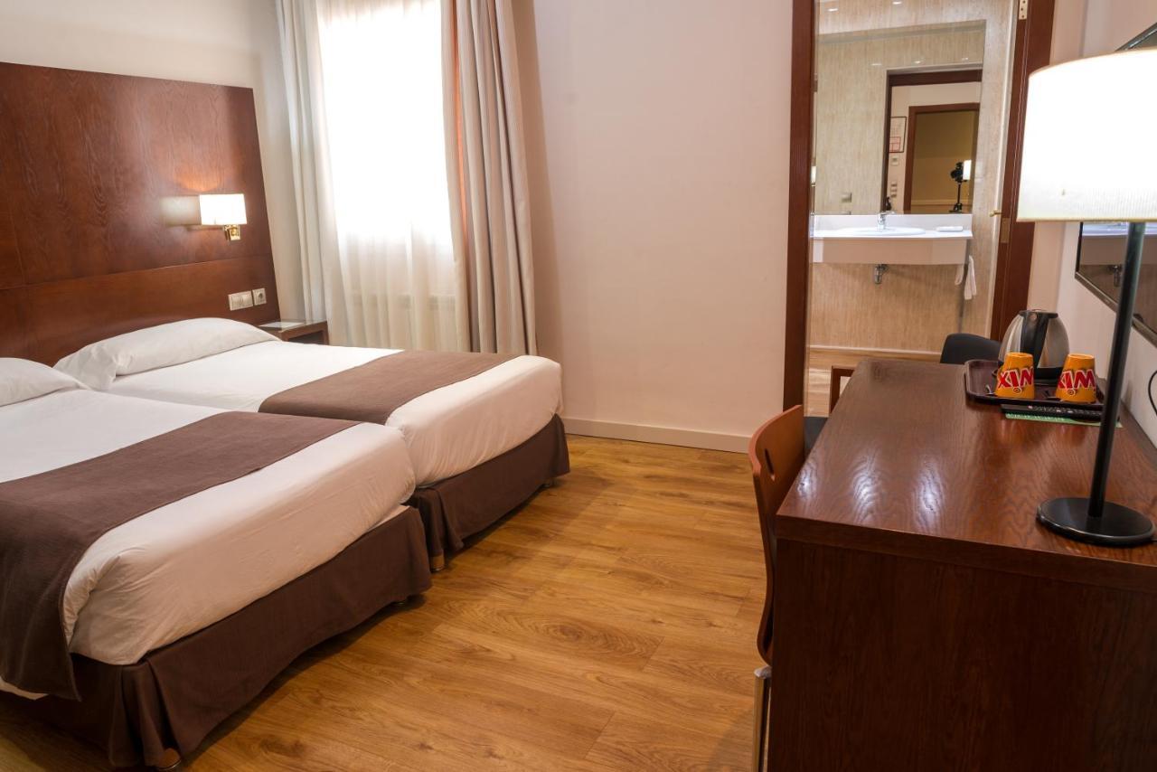 Ramon Berenguer IV Hotel Lerida Buitenkant foto